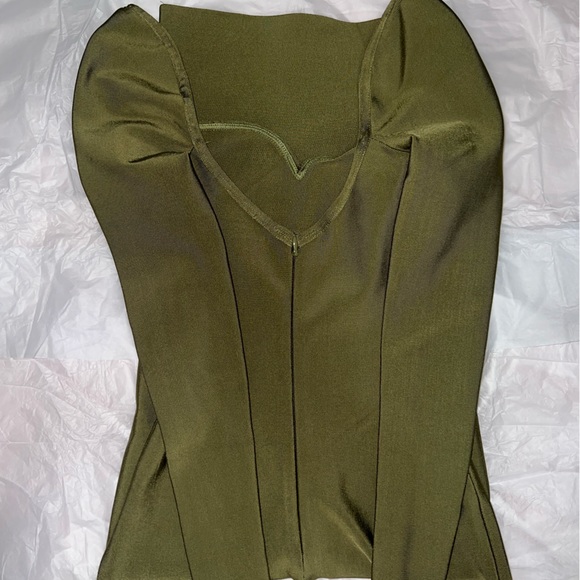 HOUSE OF CB 'Katalina' Olive Sweetheart Neckline Bandage Dress - Picture 11 of 13